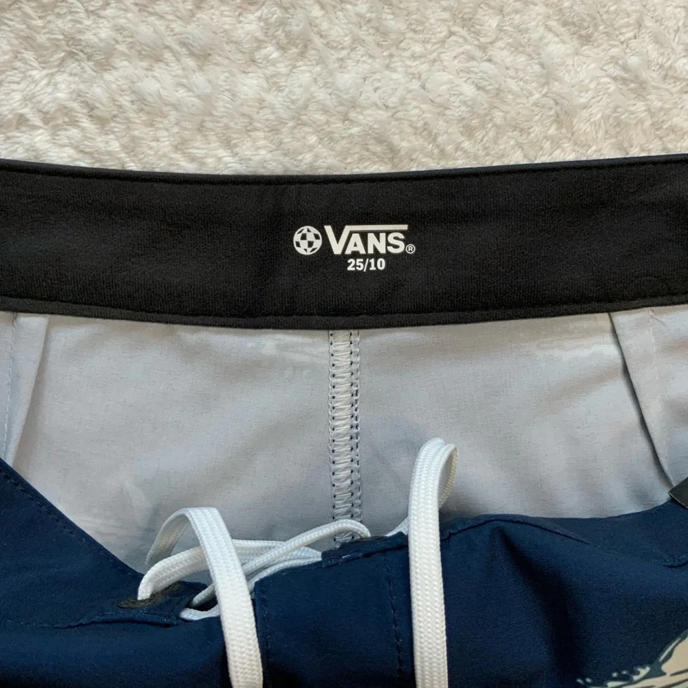 Vans Kids The Daily Shark Fin Board shorts